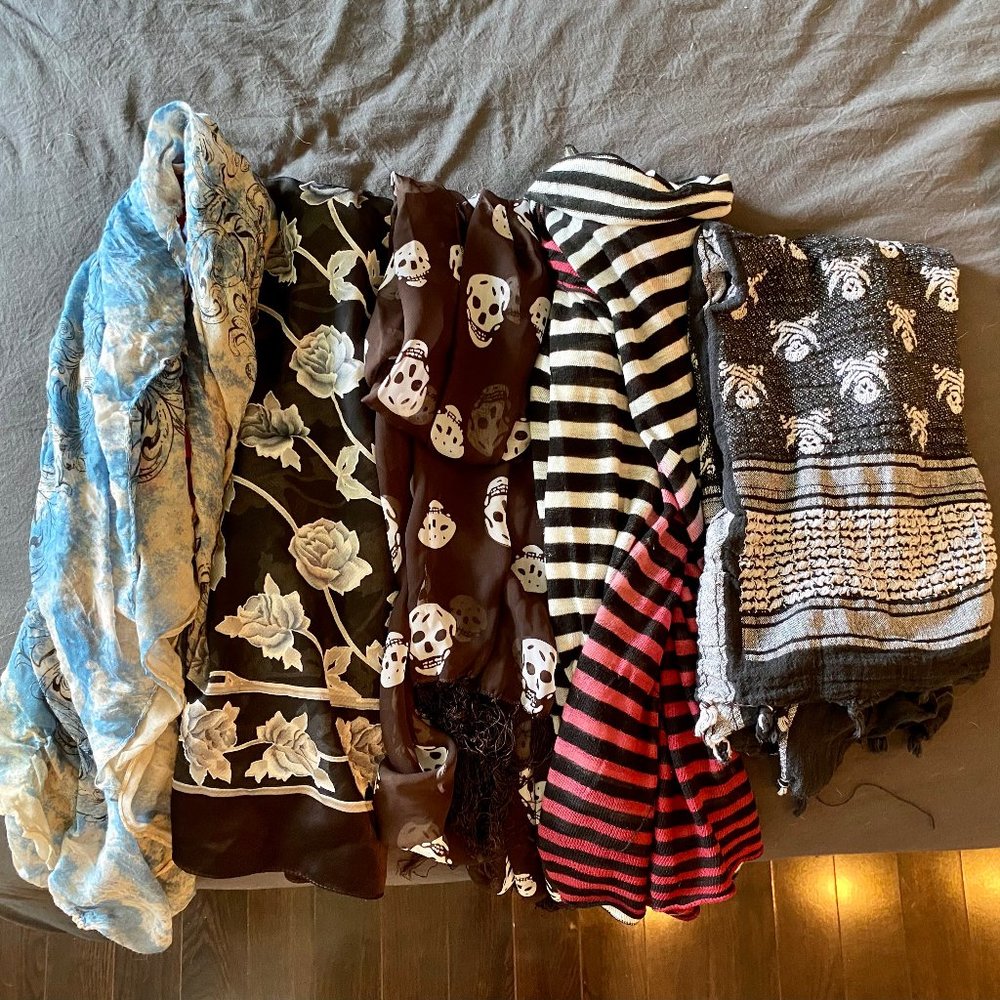 Lot of 5 Scarves
